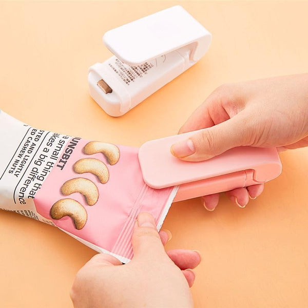 Portable Mini Sealer Home Heat Bag Plastic Food Snacks Bag Sealing Machine Food Packaging Kitchen Storage Bag Clips Wholesale